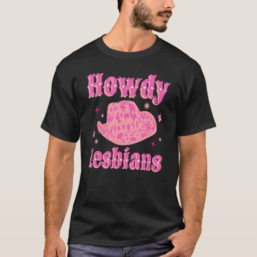 Lesbian Cowgirl Hat Pink Howdy Lesbian Western LGB Tシャツ (正面)