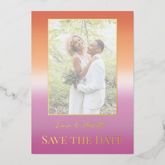 Lesbian Wedding Photo Pride Flag Gradient Gold 箔招待状 (正面)