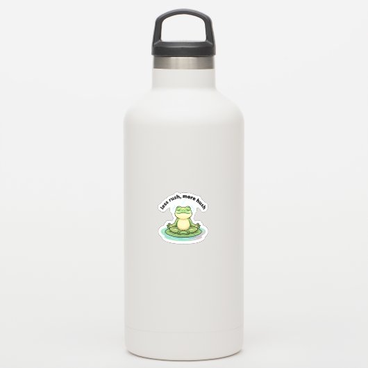 Less Rush More Hush ステッカー – Calm Frog Meditation シール (ウォーターボトル)