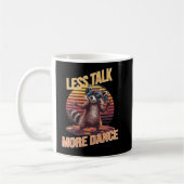 Less Talk More Dance ファンキー Raccoon with Headphones コーヒーマグカップ (左)