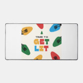 LET COLORFULLを取得する時間 デスクマット (正面)