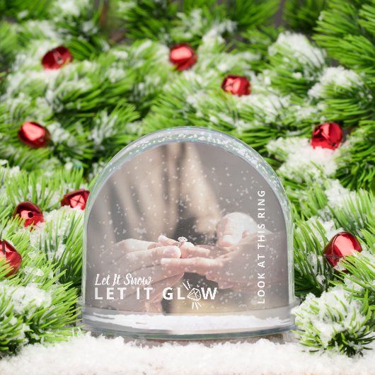 Let It Snow Let It Glow Engagement Picture Winter (クリスマス)