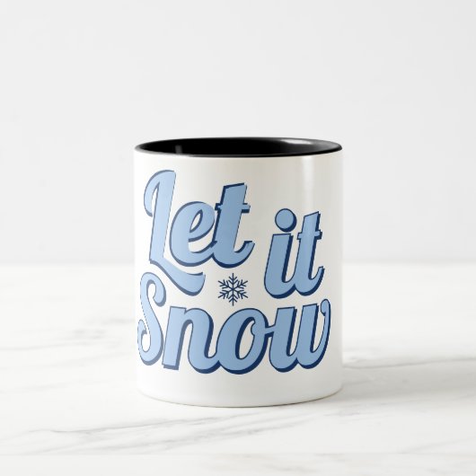 "Let It Snow Winter Mug - Perfect Holiday Gift" ツートーンマグカップ (中央)
