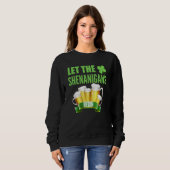 Let the Shenanigans Begin St Patricks Day Shamrock スウェットシャツ (正面フル)