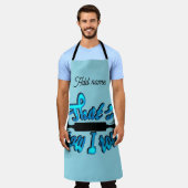 Let Them Cook Personalized Kitchen エプロン (着用した状態)