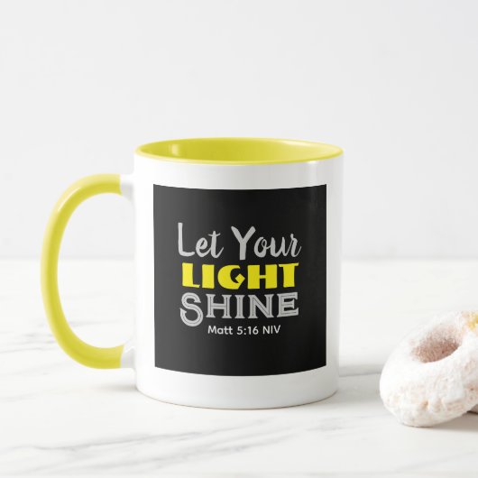 Let Your Light Shine Bible Verse Yellow Black  マグカップ (ドーナツ)