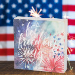 LetFreedomリングや輪 |7月4日Fireworks ウッドボックスサイン<br><div class="desc">デザインの特徴"自由リングや輪"水の色の花火の背景にトレンディースクリプトレタリングで。今年はカスタム7月4日お祝いにフェスティバルと愛国心を加えパーソナライズされたる。これらは新しい家素晴らし主のための引っ越し祝いパーティーギフトも作る。独立記念日の集まりは、おいしいスモーガスボード、カラフル花火、カーニバルゲーム、スイミングプール、愛国的な色、家族や友人を思い出させる。裏庭の調理法はカジュアルあるかもしれないけど、それは内臓が必要であるということではない。7月4日にアメリカに対する愛を示し、お客様に永続的な印象を与え離れるデコレーションを施す。デザインの右側カスタムにある[このデザインテンプレートを編集する]ボックスまたは青い[文字を編集すクリックる]ボタンを使用しての配置を行うと、フォントと色を変更し、さらに情報やデザインを追加して、このに語句を追加する。クリックカスタマイズ「続く」を選択して完全な編集オプションを開く。調整もし品(サンキューカード等)が必要な場合は連絡ご注文をカスタムお願い。****要カスタム求の場合は救済、この商品をカートに入れないで。代わりに、電子メールでリクエストをlauralise@iyhtvdesigns.comに送る商品へのリンクが利用可能になった時点で電子メールで送信される。そのリンクを使用して注文を行うことができる。48時間まで許可して。</div>