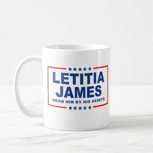 Letitia James – 彼の資産で彼を掴む コーヒーマグカップ (左)