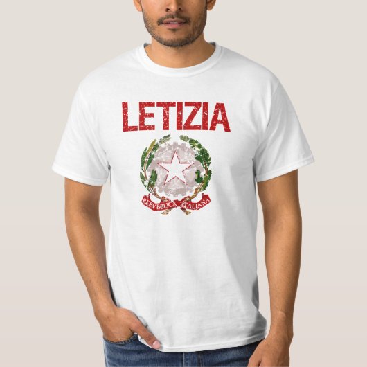 Letiziaのイタリア人の姓 Tシャツ (正面)