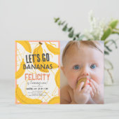 Let's Go Bananas Yellow & Pink 1st Birthday Photo 招待状 (スタンド正面)