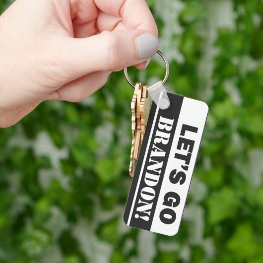 Let's Go Brandon"黒と白の長方形メタル キーホルダー (手)