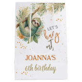 Let's hang out sloth kids birthday ミディアムペーパーバッグ (裏面)