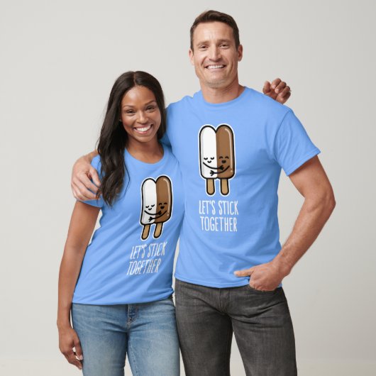 Lets stick together interracial couple popsicle fu tシャツ (ユニセックス)