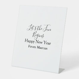 lets the fun begins happy new year name year simpl 台座サイン