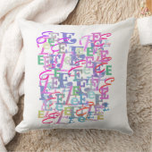 Letter Confetti "E" Throw Pillow クッション (ブランケット)