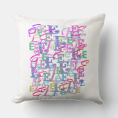 Letter Confetti "E" Throw Pillow クッション (正面)