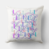 Letter Confetti "L" Throw Pillow クッション (正面)