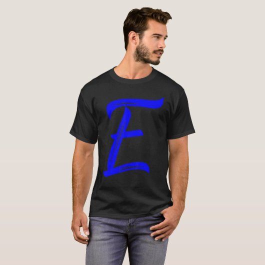 Letter E Alphabet Large Blue Graphic Initial Tシャツ (正面フル)