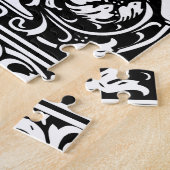 Letter T中世モノグラムヴィンテージイニシャル ジグソーパズル (側面)