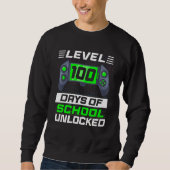 Level 100 Days Of School Unlocked 100th Day Video  スウェットシャツ (正面)