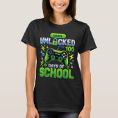 Level 100 Days Of School Unlocked Funny Video Game Tシャツ (正面)