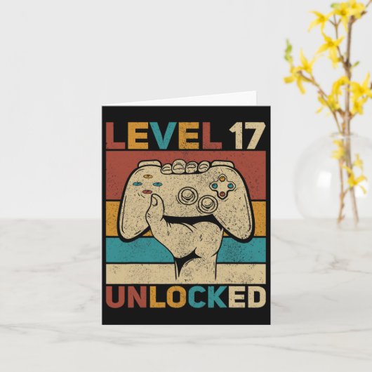 Level 17 Unlocked 17 Year Old Boy Bday Outfit 17th カード (黄色い花)