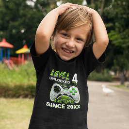 Level 4 Unlocked - Fun Birthday 4 Gamer  Tシャツ
