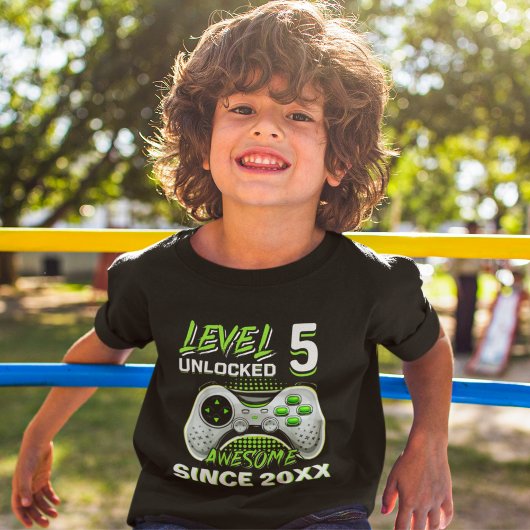 Level 5 Unlocked - Fun Birthday Gamer Kid Tシャツ