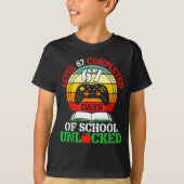 Level 67 Completed Days Of School Unlocked Gamer S Tシャツ (正面)