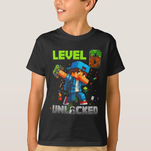 Level 8 Unlocked Funy Birthday Boy Pixel Gamer 8th Tシャツ (正面)