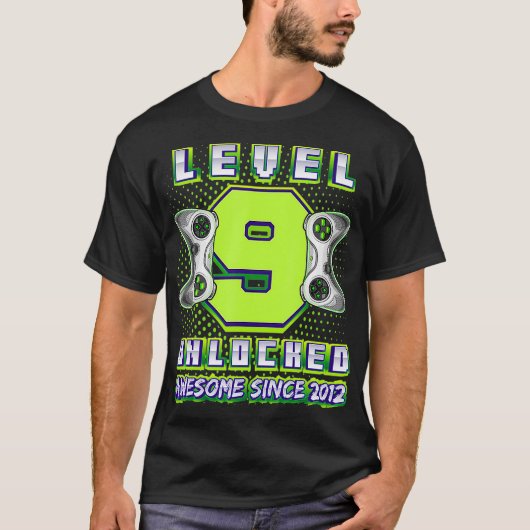 Level 9 Unlocked 素晴らし 2012ビデオゲーム9誕生 Tシャツ (正面)