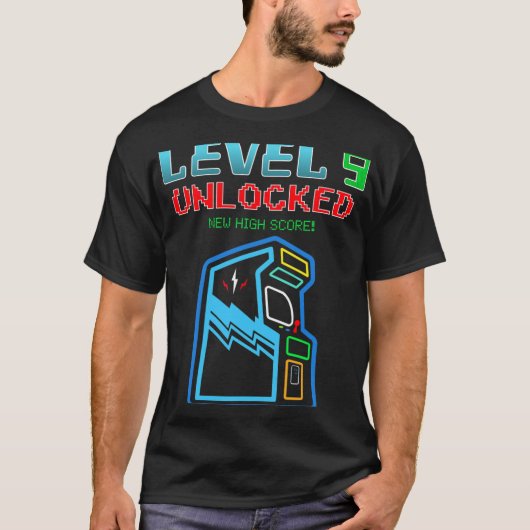 Level 9 Unlocked New High Score Arcade Game Birthd Tシャツ (正面)