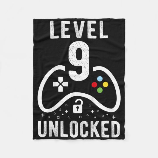 Level 9 Unlocked Video Game 9th Birthday Gift  フリースブランケット (正面)