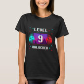 Level 9 Unlocked Video Gamer Funny 9th Birthday Bo Tシャツ (正面)