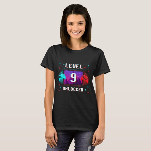 Level 9 Unlocked Video Gamer Funny 9th Birthday Bo Tシャツ (正面フル)