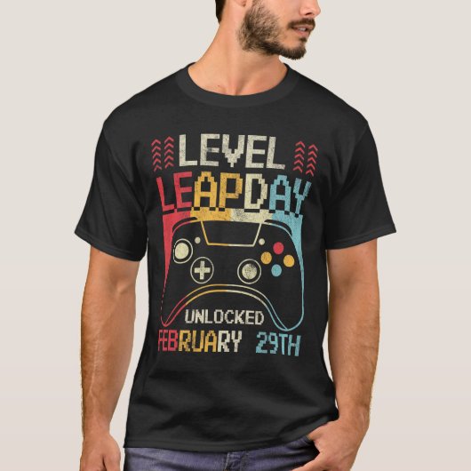 Level Leap Day Unlocked Video Game Controller Game Tシャツ (正面)