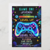 Level Up Gamer Birthday Invitation – Neon Game 招待状 (正面)