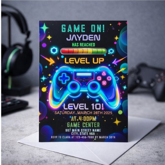 Level Up Gamer Birthday Invitation – Neon Game 招待状