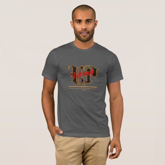 Level Up Love – Gothic Typography Design Tシャツ (正面フル)