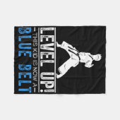 Level Up! This Kid Is Now A Blue Belt Karate Award フリースブランケット (正面(横))