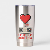 Level Up Your Love, Retro Pixel Gaming Design 保温保冷タンブラー (背面)