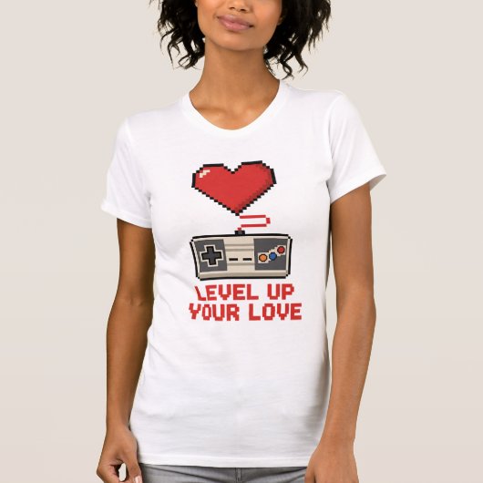 Level Up Your Love, Retro Pixel Gaming Design Tシャツ (正面)
