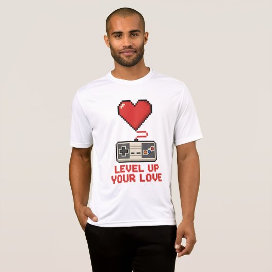 Level Up Your Love, Retro Pixel Gaming Design Tシャツ (正面フル)