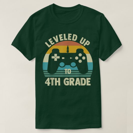 Leveled Up To 4th Grade Back To School Video Game Tシャツ (デザイン正面)