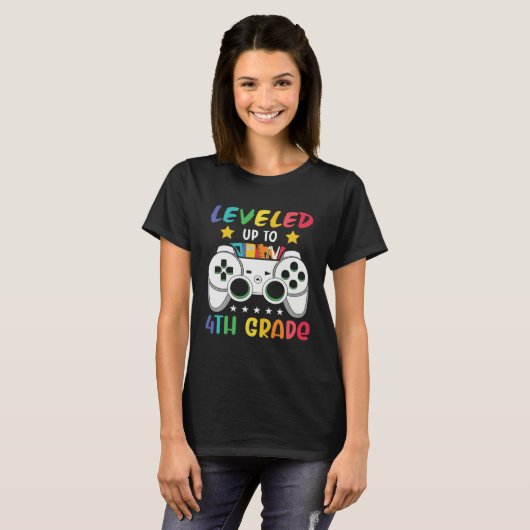 Leveled Up To 4th Grade  Gaming 3rd Grade Graduati Tシャツ (正面フル)