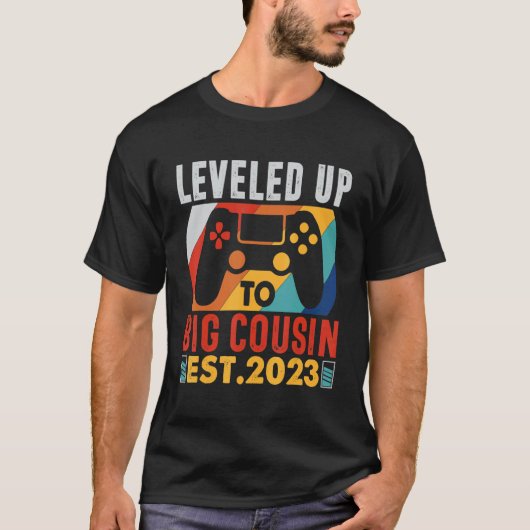 Leveled Up To Big Cousin 2023 Gaming Pregnancy Ann Tシャツ (正面)