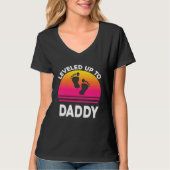 Leveled Up to Daddy Soon to be Dad Father Tシャツ (正面)