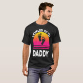 Leveled Up to Daddy Soon to be Dad Father  T Tシャツ (正面フル)