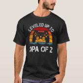Leveled Up To Opa Of 2 Video Game Funny Fathers Da Tシャツ (正面)