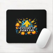 Leveling Up Every Day Ck To School Shirt Gamer Boy マウスパッド (マウス)
